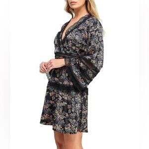 Layered with Love $185 Blair V-Neck Lace Trim Long Sleeve Dres XS
